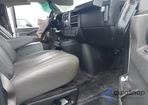 2019 GMC Savana 2500 Work Van z USA, uszkodzony, nr VIN 1GTW7AFG3K1155428